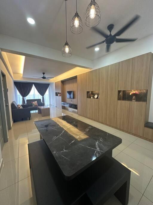 Ulike~homestay~c~3room-the Venus * Sitiawan